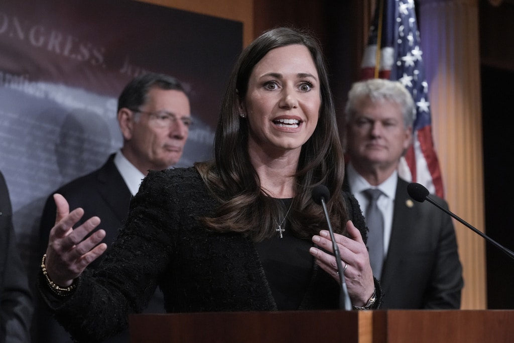 Senate passes immigrant detention bill