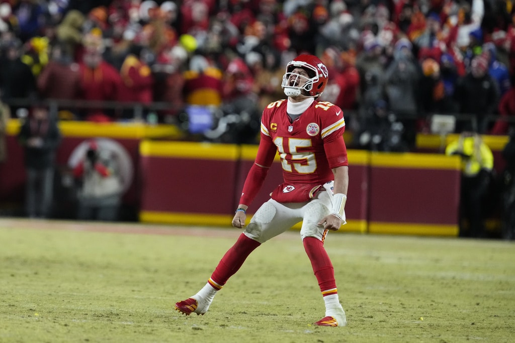 The Chiefs get more Mahomes magic and advance to 3rd straight Super Bowl