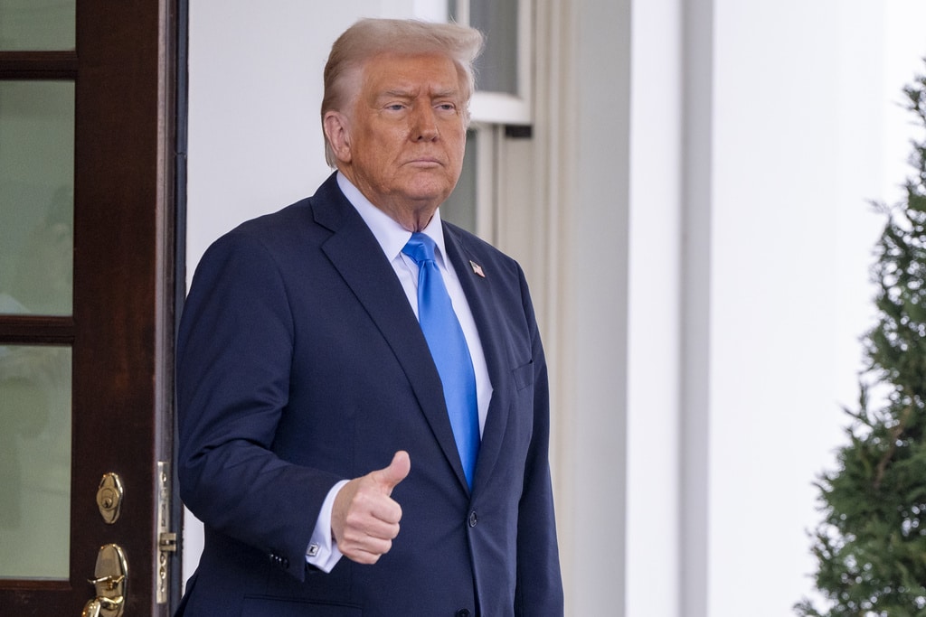 Musk appears at White House defending DOGE's work