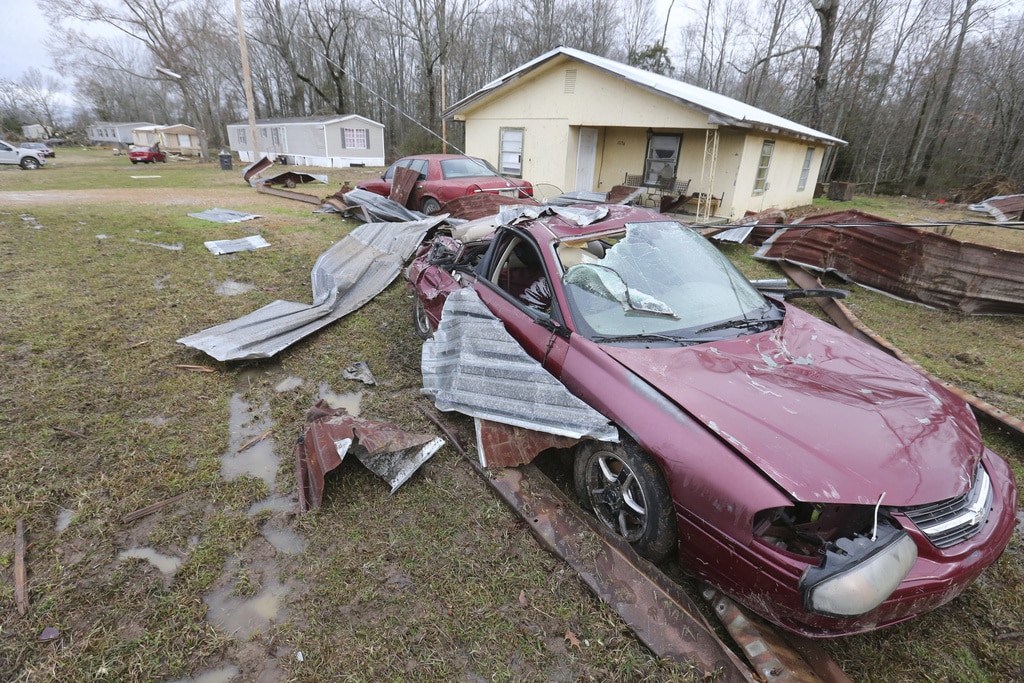 At least 9 dead, including 8 in Kentucky, in latest blast of winter weather