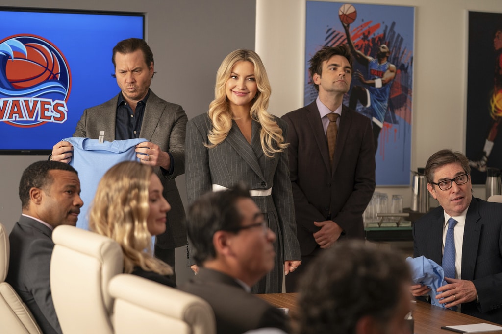 Mindy Kaling and Kate Hudson take on pro basketball in 'Running Point'