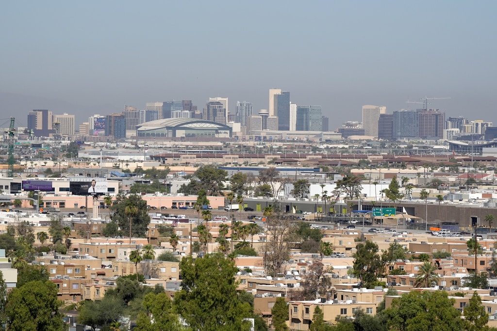 Immigrants fuel growth in major US urban counties