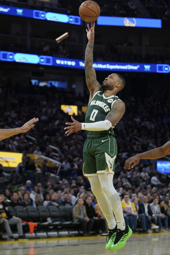 What is deep vein thrombosis and why do so many athletes like Damian Lillard get blood clots?
