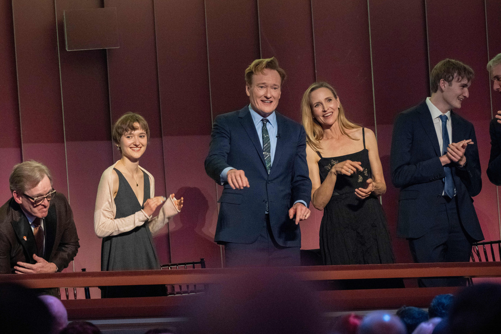 Conan O'Brien accepts Mark Twain Prize for humor as politics roils the Kennedy Center