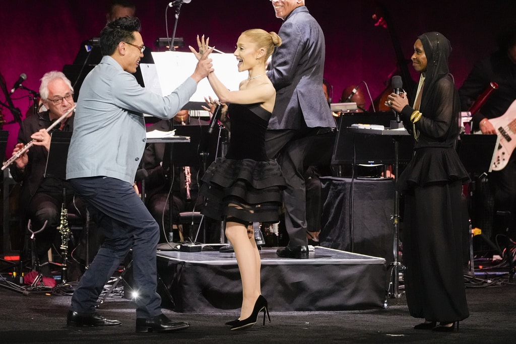 Ariana Grande, Cynthia Erivo tease new 'Wicked: For Good' footage during CinemaCon