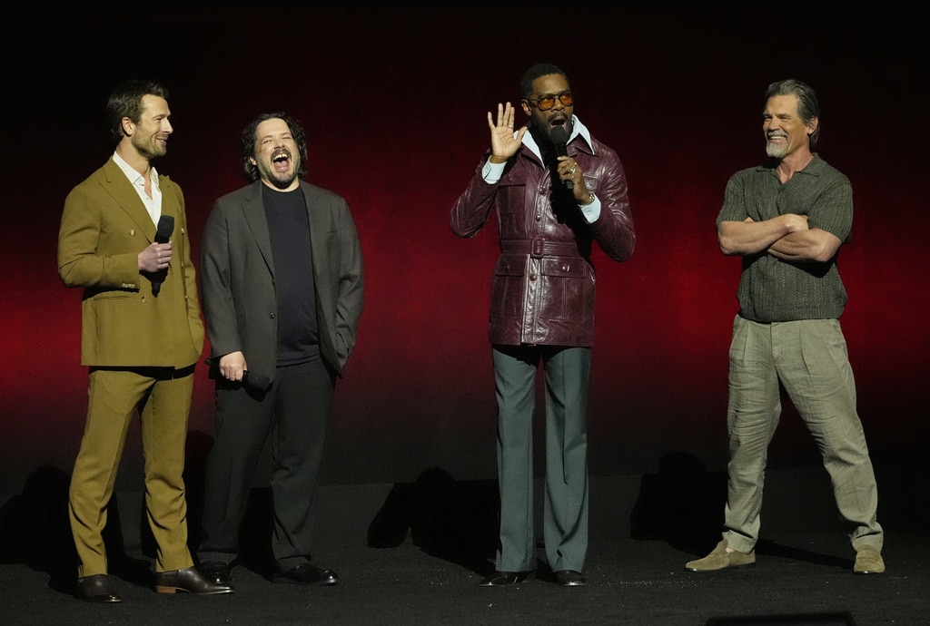 Tom Cruise opens CinemaCon speech with moment of silence for Val Kilmer