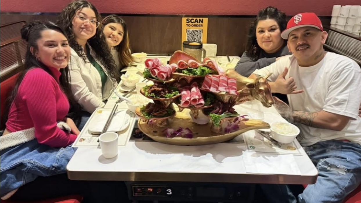 Maximo Londonio with family