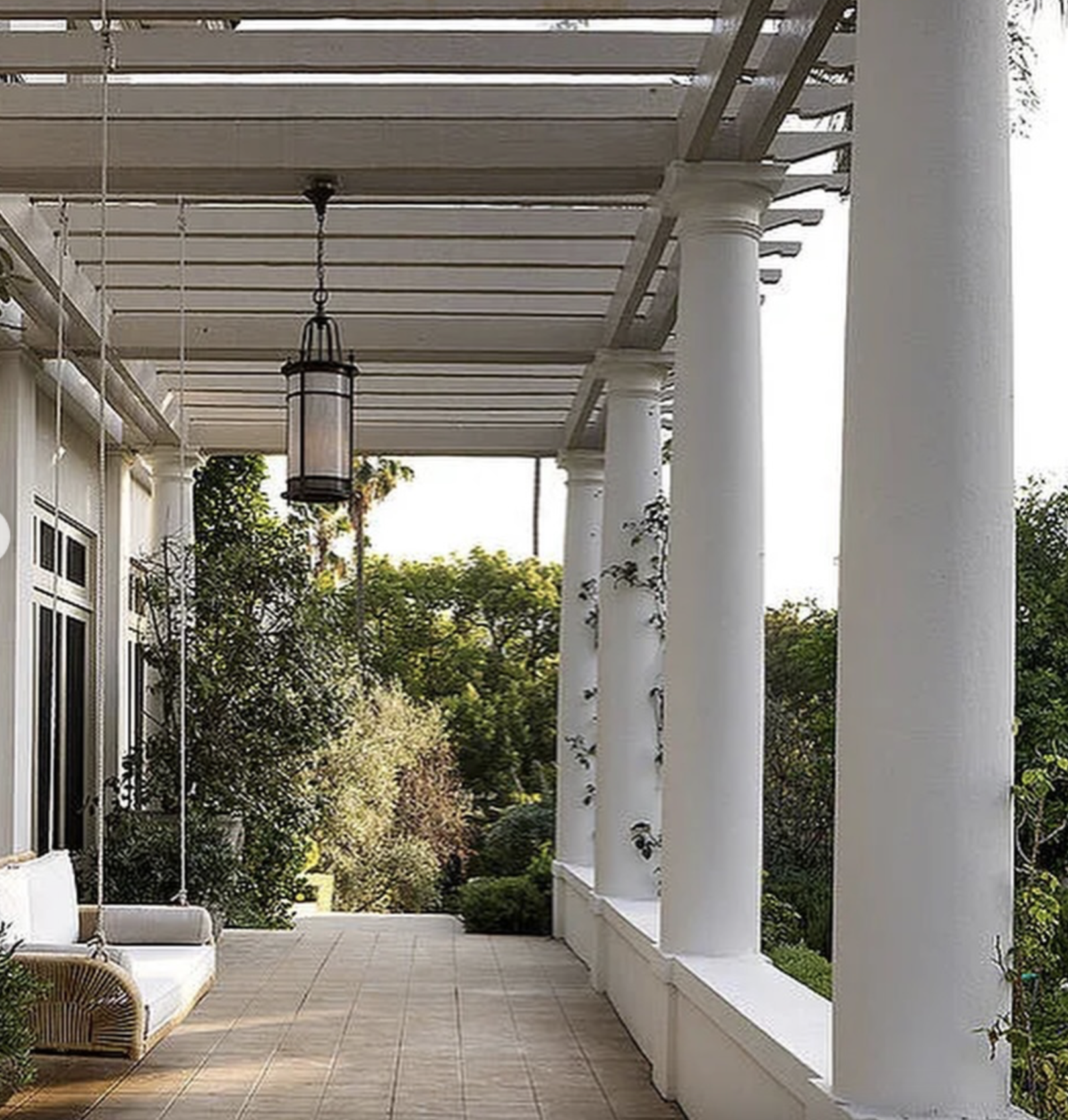 Angelina Jolie home