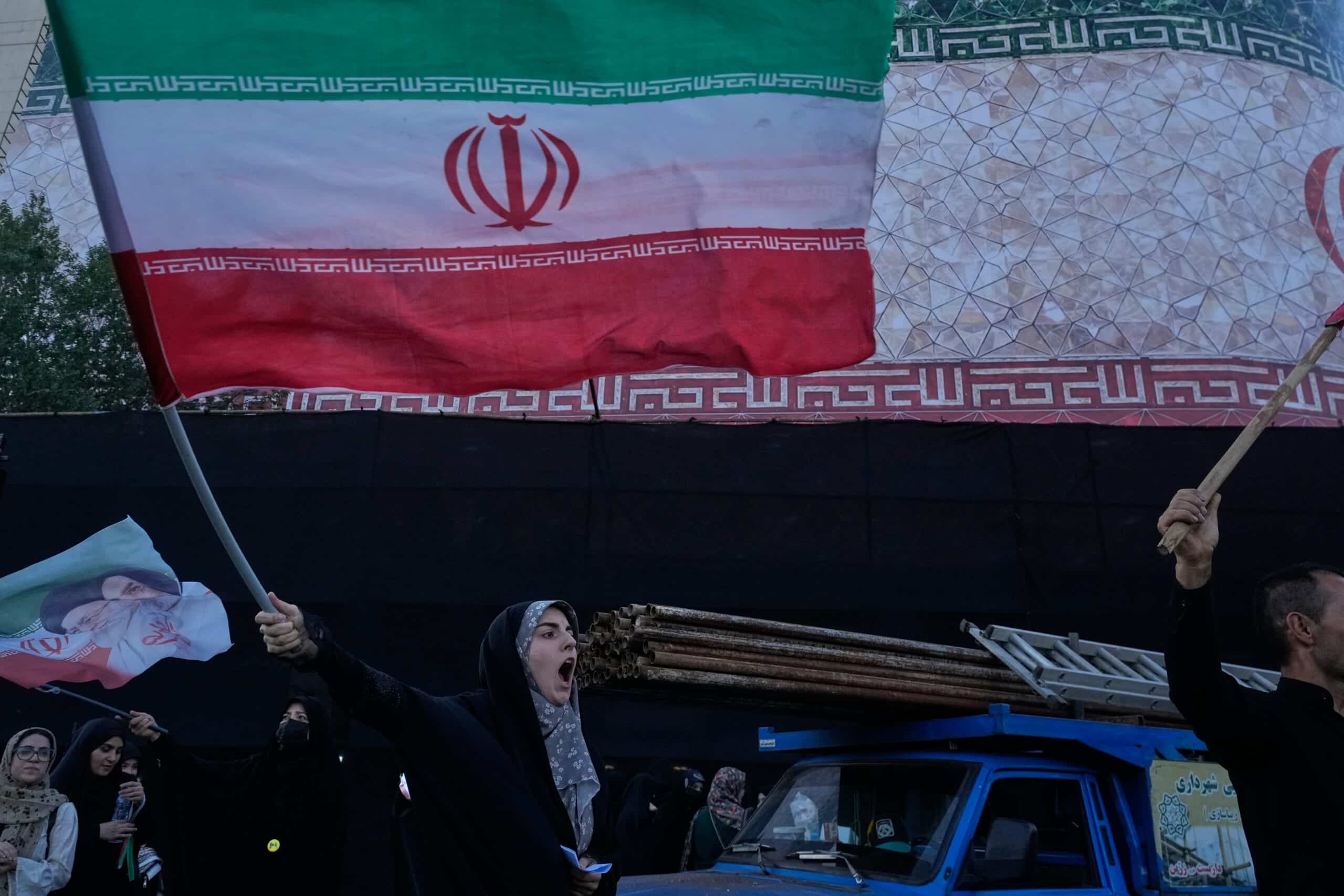 Trump says Iran deal reached, orders end to Strait of Hormuz blockade